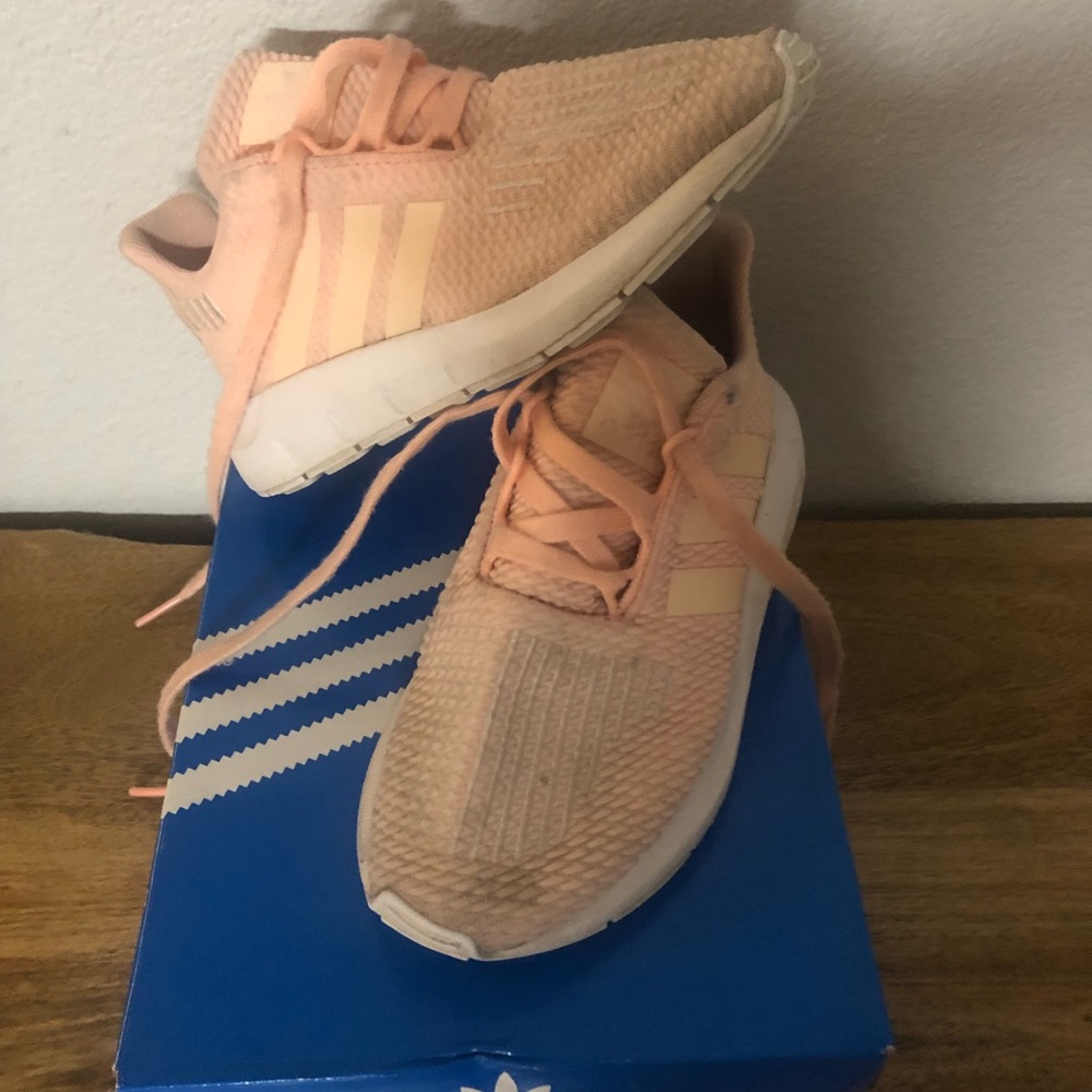 toddler girl adidas size 10.5